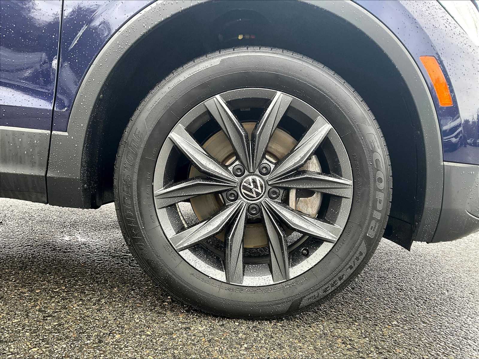 2023 Volkswagen Tiguan SE - Photo 7