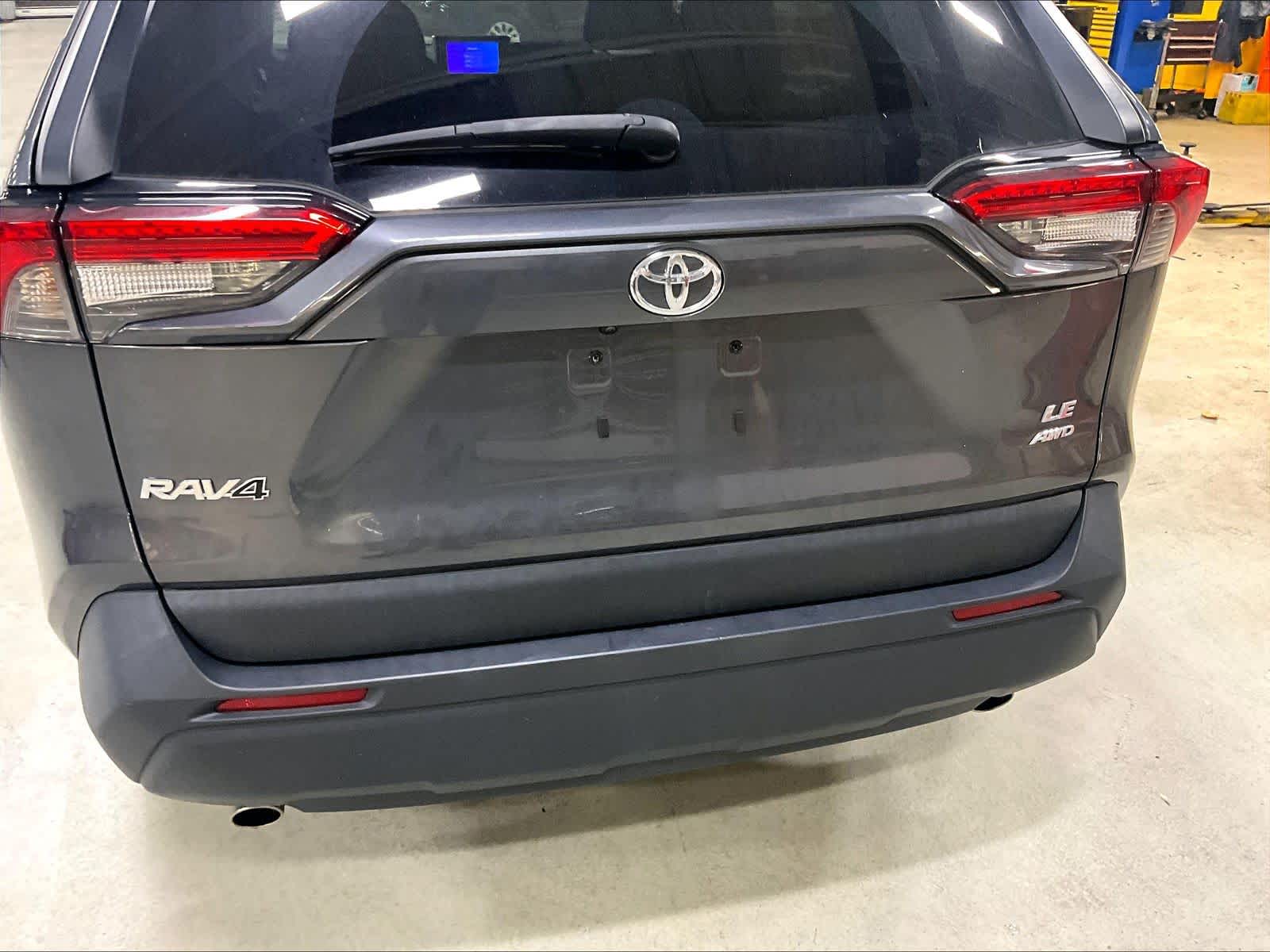 2023 Toyota RAV4 LE - Photo 7