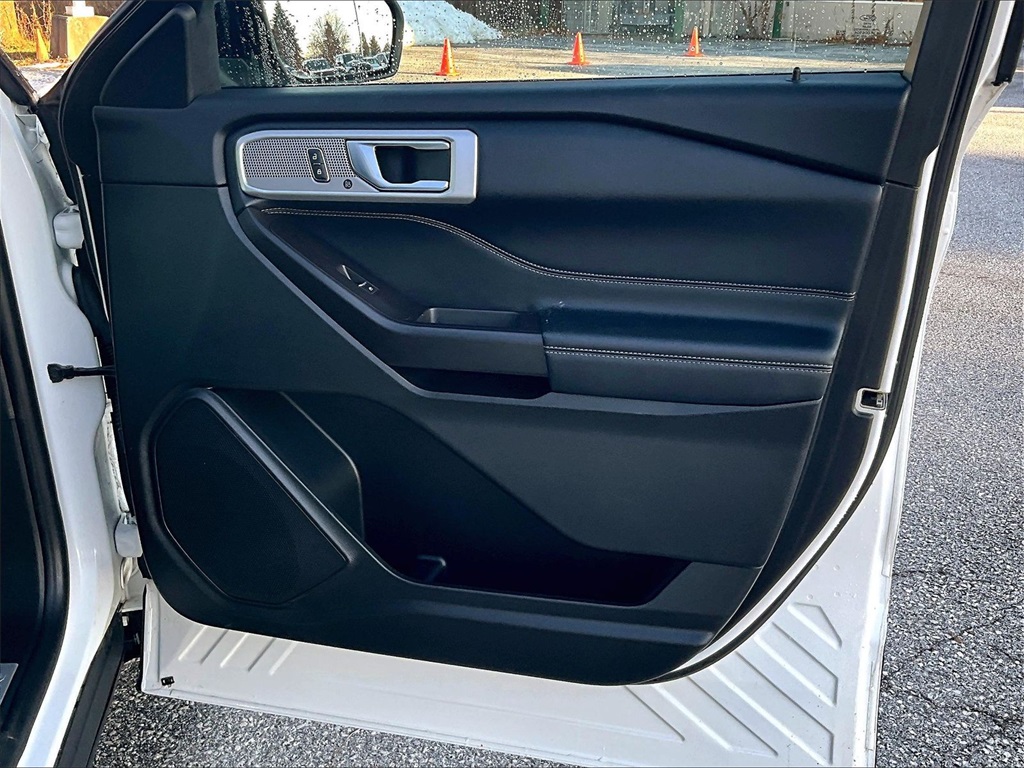 2020 Ford Explorer Limited - Photo 12