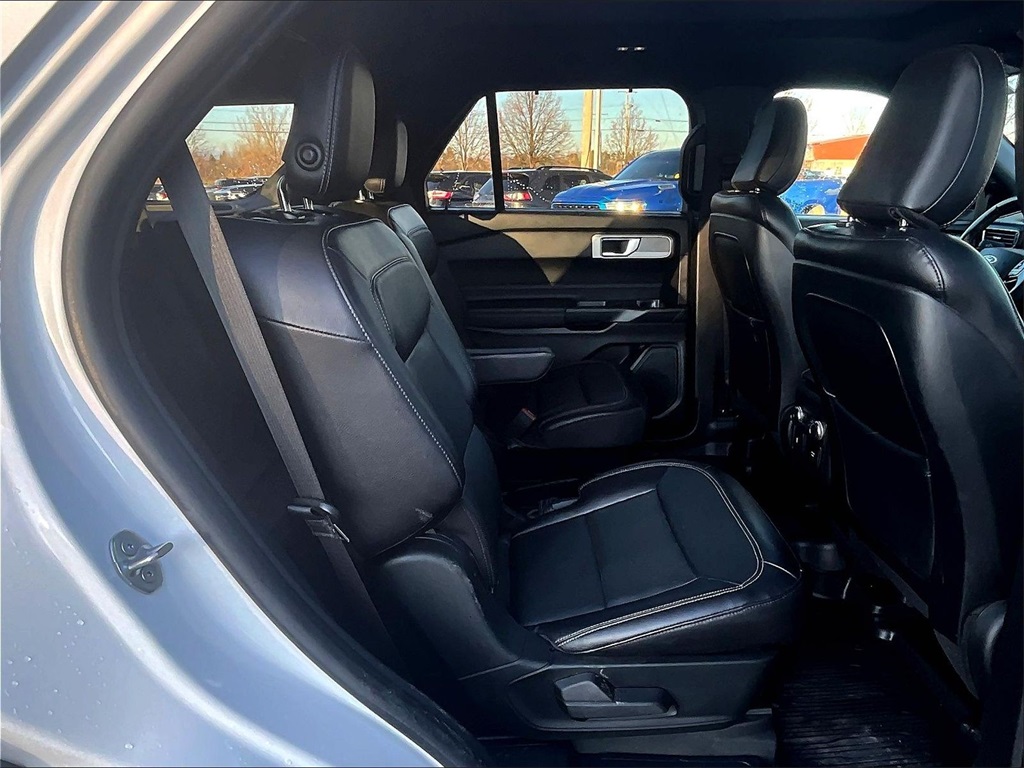 2020 Ford Explorer Limited - Photo 16