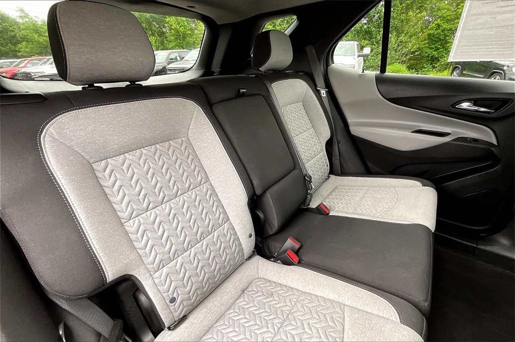2022 Chevrolet Equinox LS - Photo 15