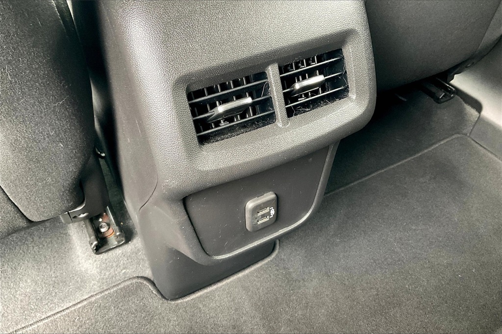 2022 Chevrolet Equinox LS - Photo 25