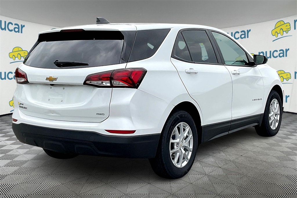 2022 Chevrolet Equinox LS - Photo 6