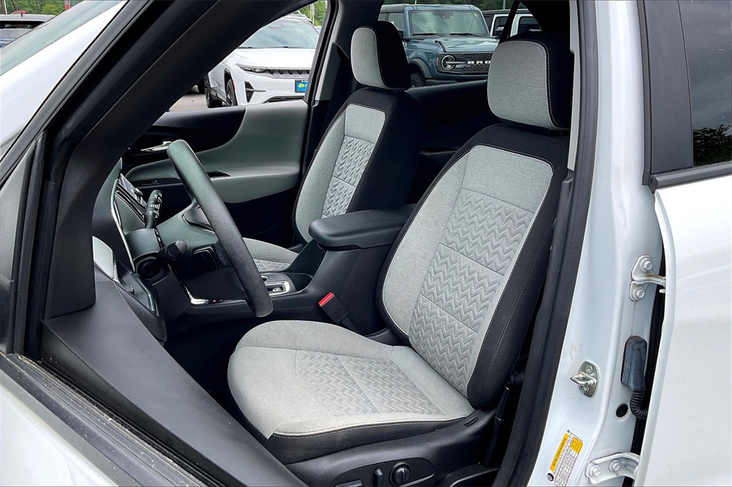 2022 Chevrolet Equinox LS - Photo 9