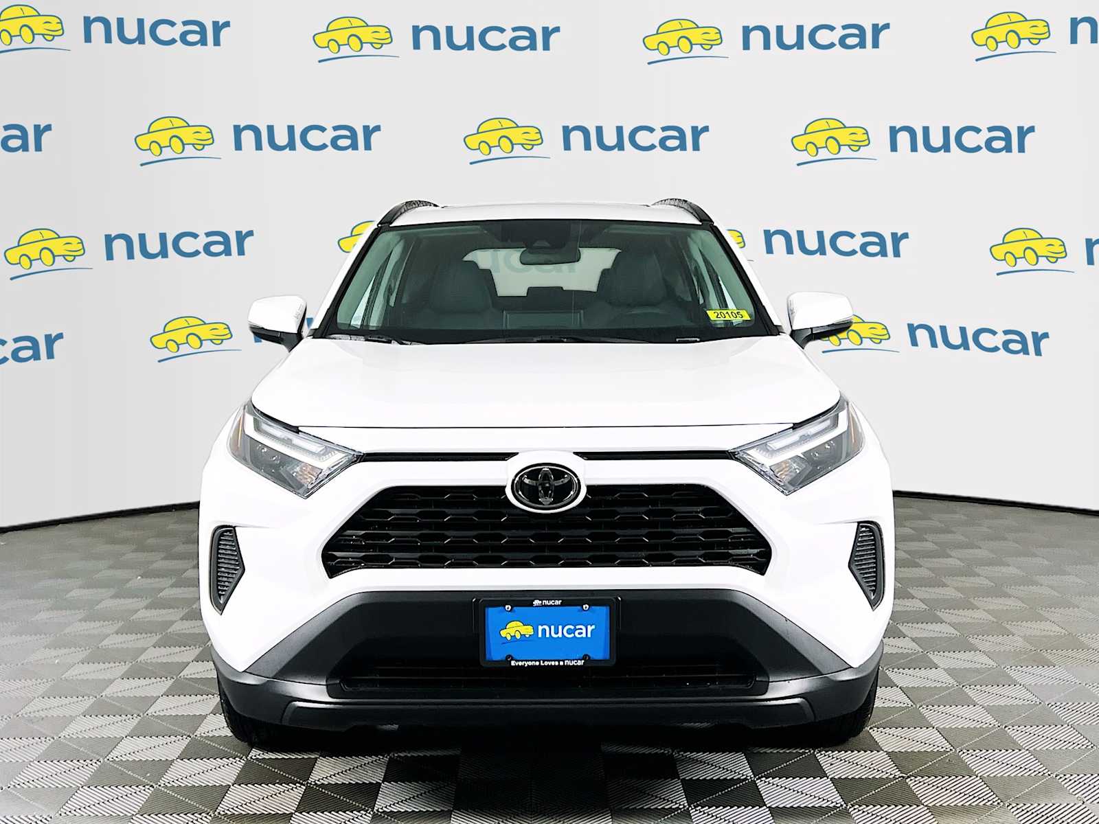 2025 Toyota RAV4 XLE - Photo 2
