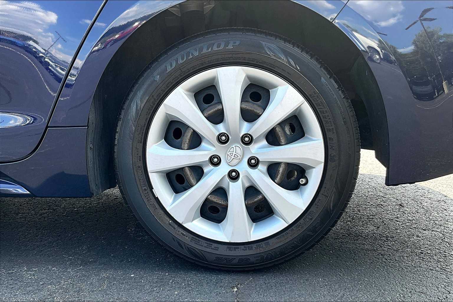 2021 Toyota Corolla LE - Photo 7