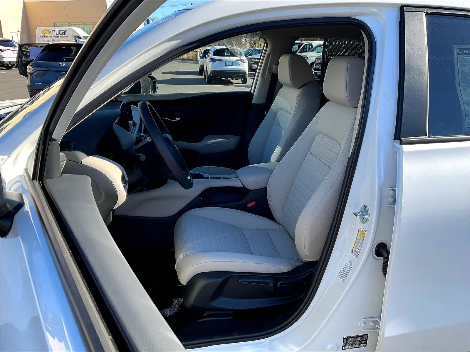 2026 Honda HR-V LX - Photo 11