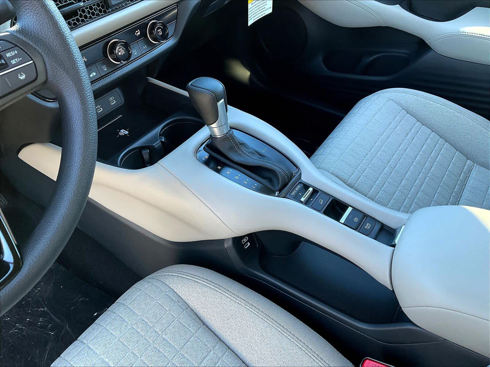 2026 Honda HR-V LX - Photo 14