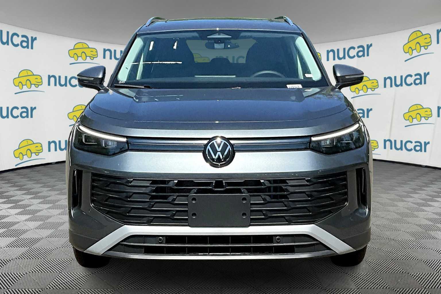 2025 Volkswagen Tiguan SE - Photo 3