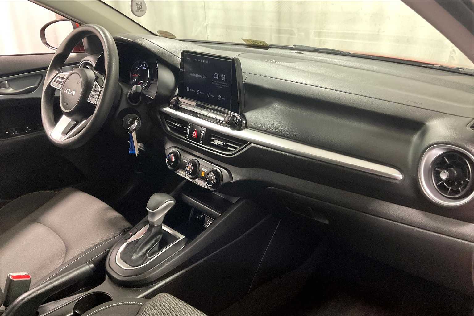2023 Kia Forte LXS - Photo 14