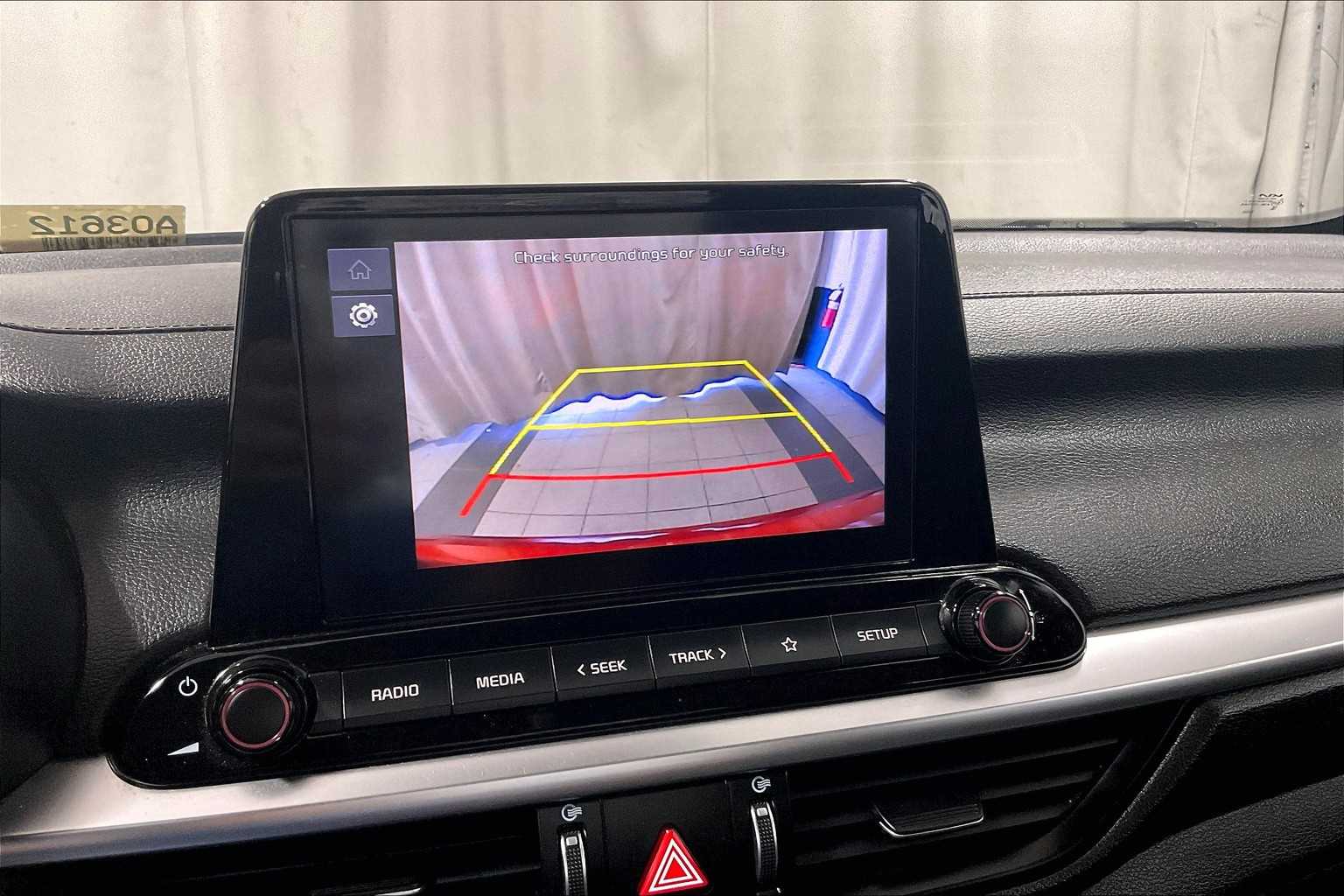 2023 Kia Forte LXS - Photo 19