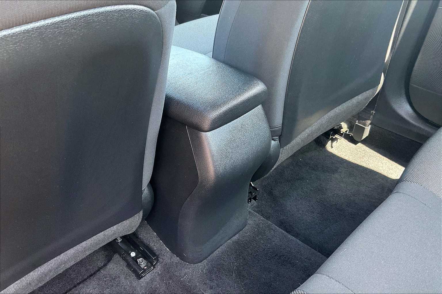 2023 Kia Forte LXS - Photo 27