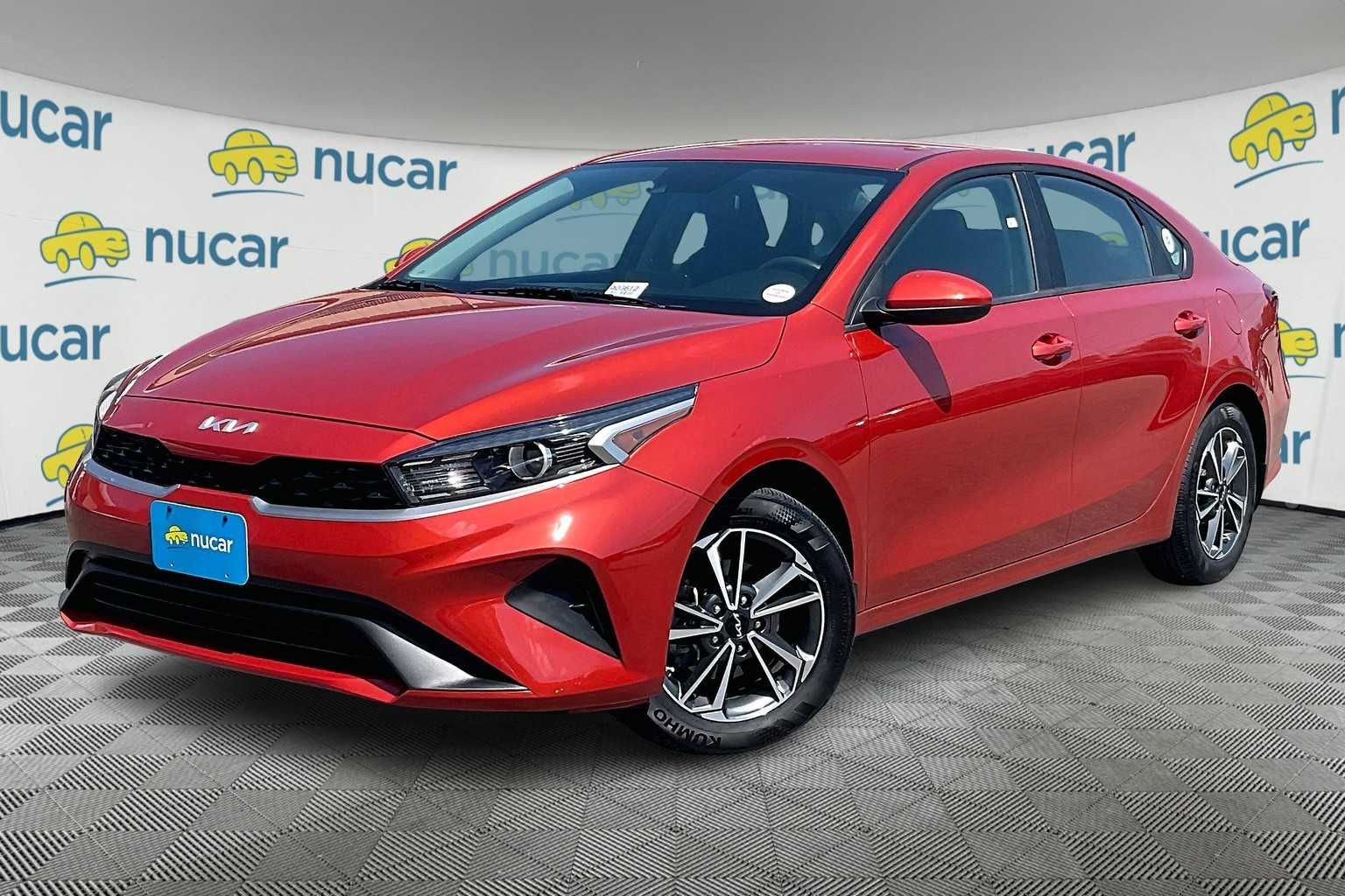 2023 Kia Forte LXS - Photo 3