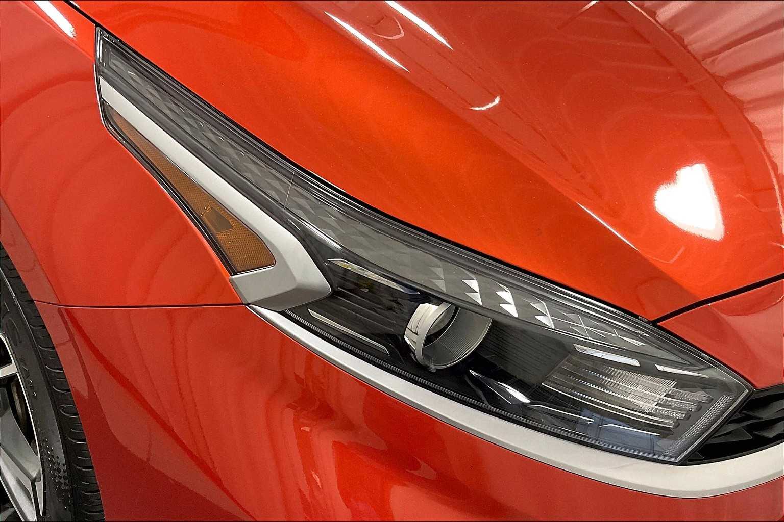 2023 Kia Forte LXS - Photo 32
