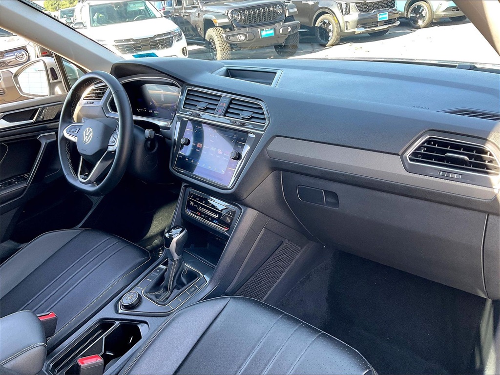 2024 Volkswagen Tiguan 2.0T SE - Photo 13