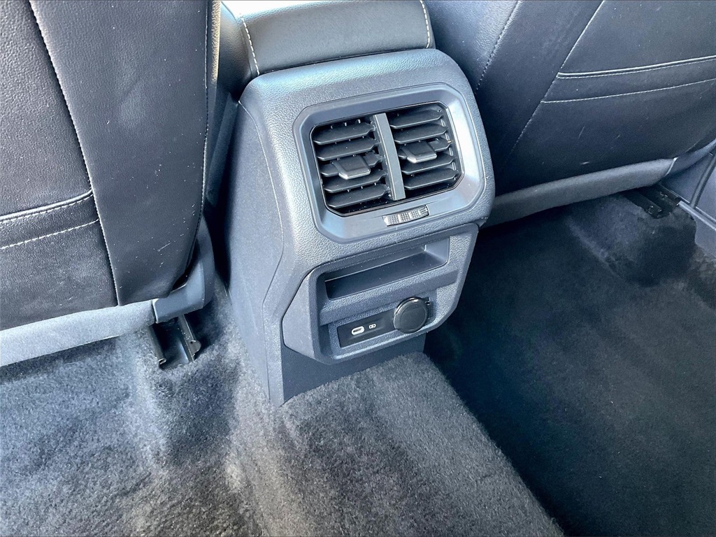 2024 Volkswagen Tiguan 2.0T SE - Photo 25