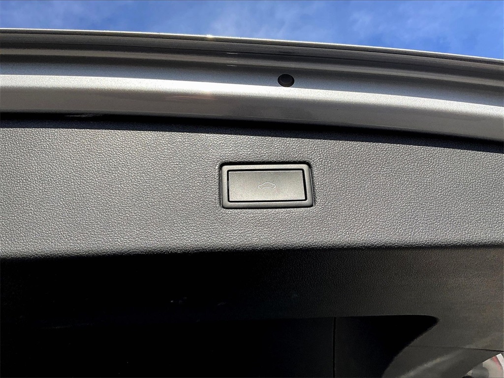 2024 Volkswagen Tiguan 2.0T SE - Photo 35