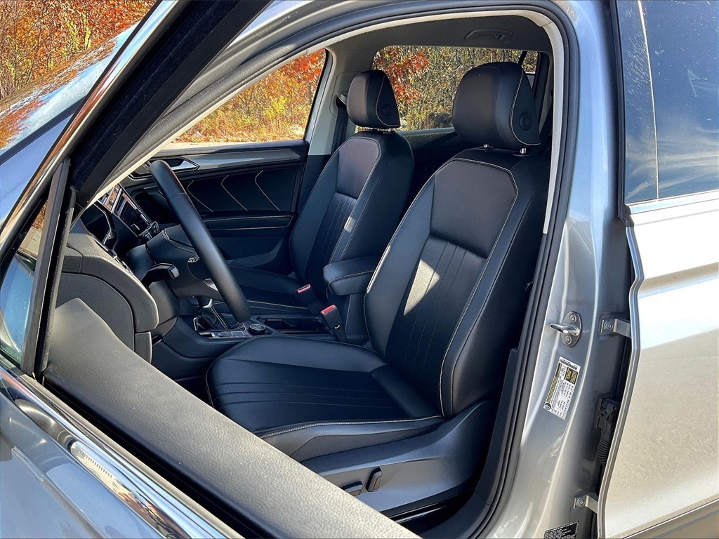 2024 Volkswagen Tiguan 2.0T SE - Photo 9