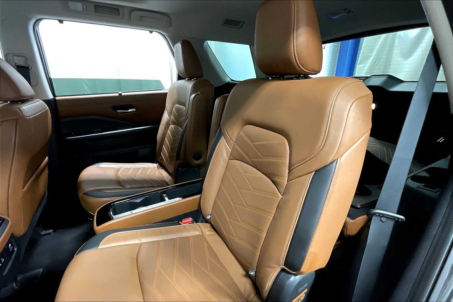 2022 Nissan Pathfinder Platinum - Photo 15