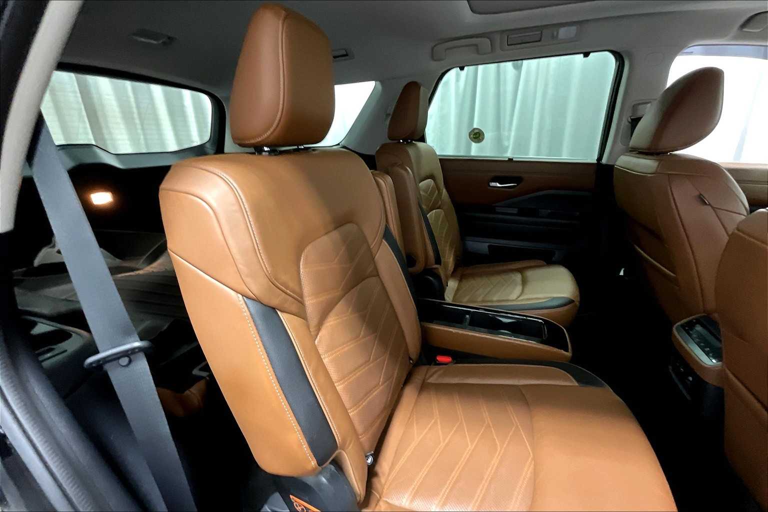 2022 Nissan Pathfinder Platinum - Photo 16