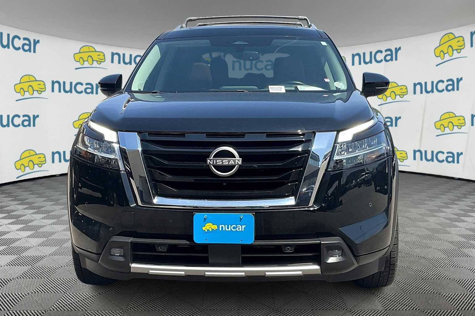 2022 Nissan Pathfinder Platinum - Photo 2