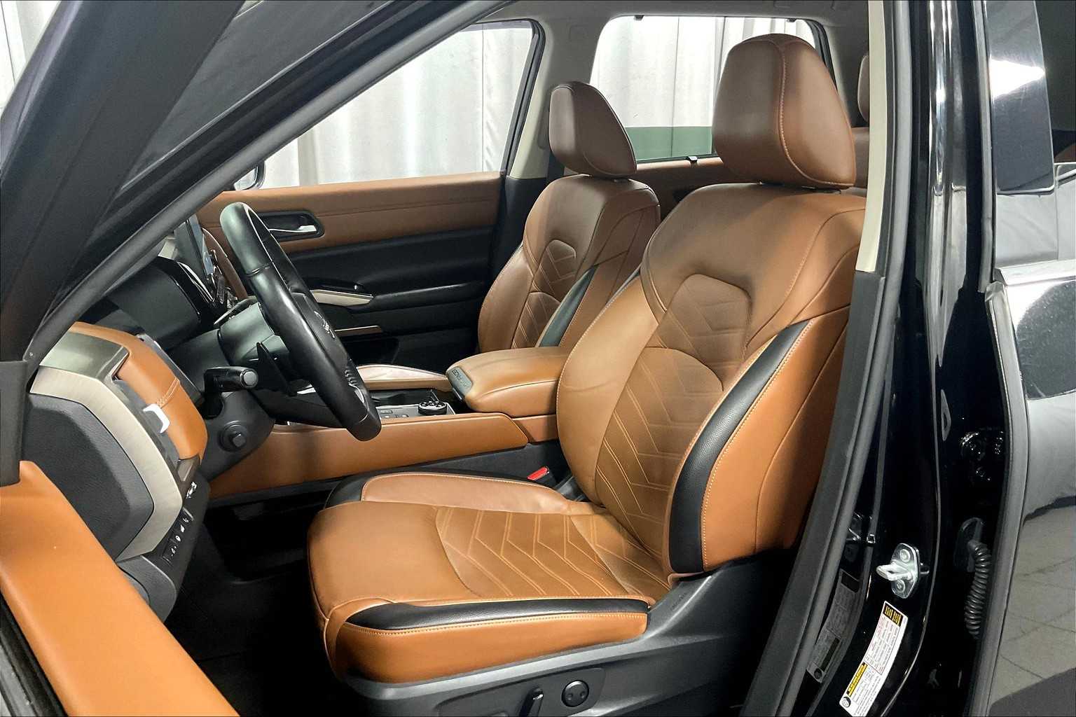 2022 Nissan Pathfinder Platinum - Photo 10