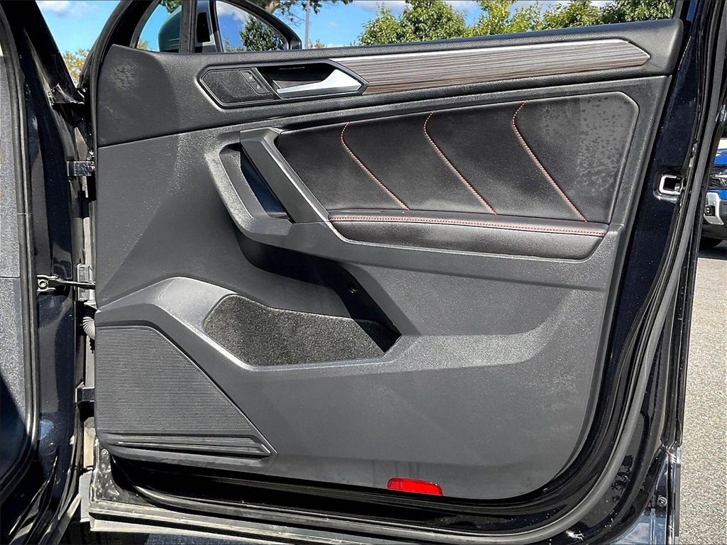 2024 Volkswagen Tiguan 2.0T Wolfsburg Edition - Photo 11