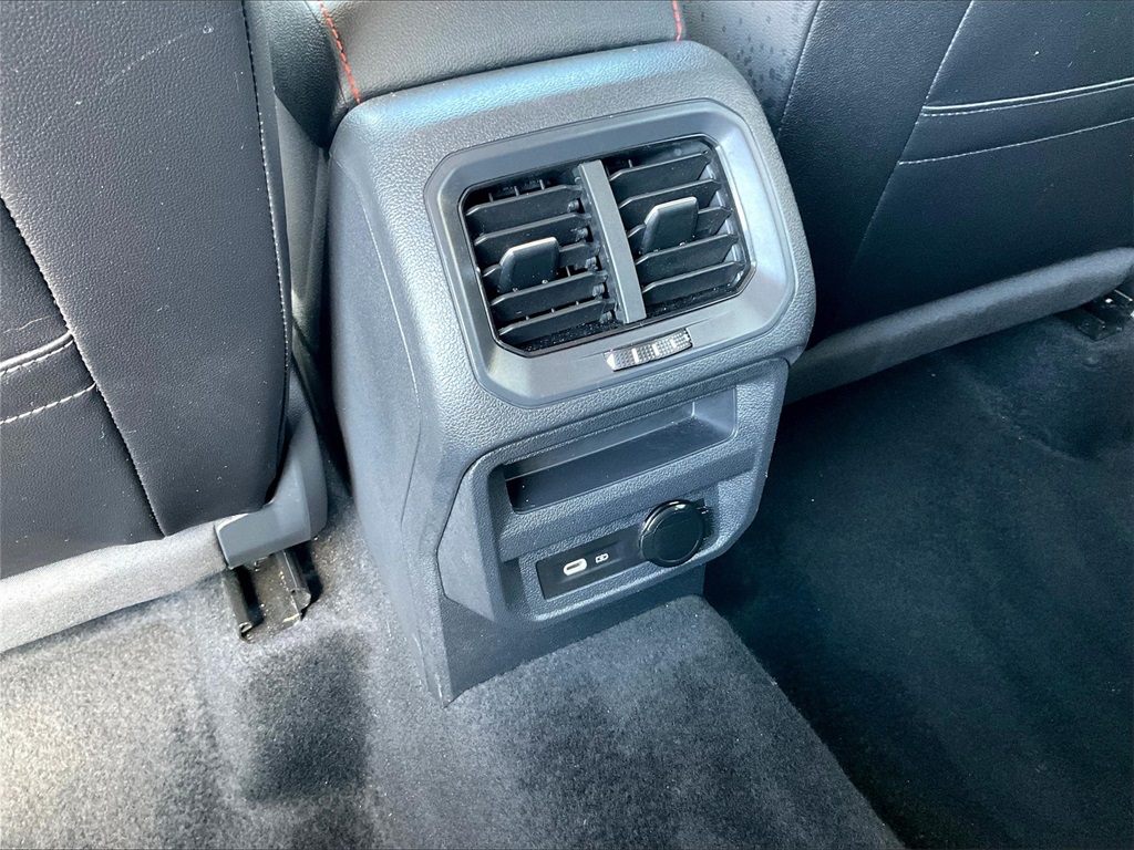 2024 Volkswagen Tiguan 2.0T Wolfsburg Edition - Photo 25