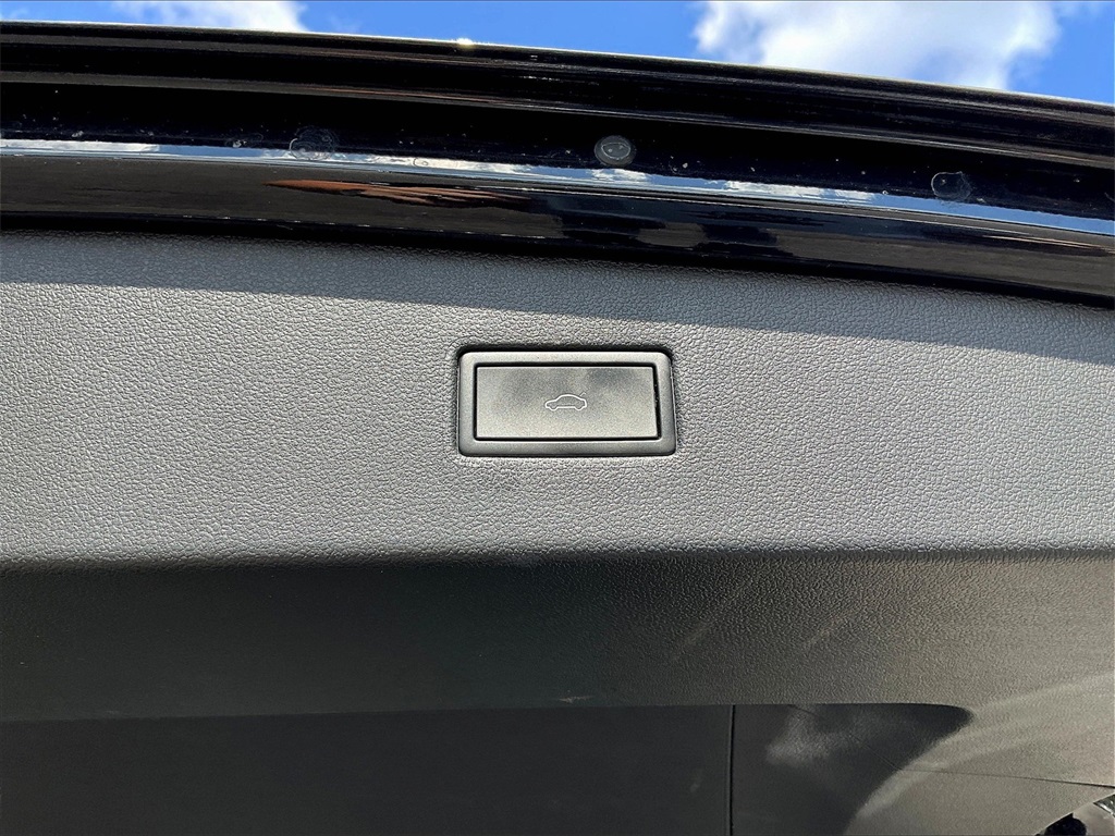 2024 Volkswagen Tiguan 2.0T Wolfsburg Edition - Photo 34