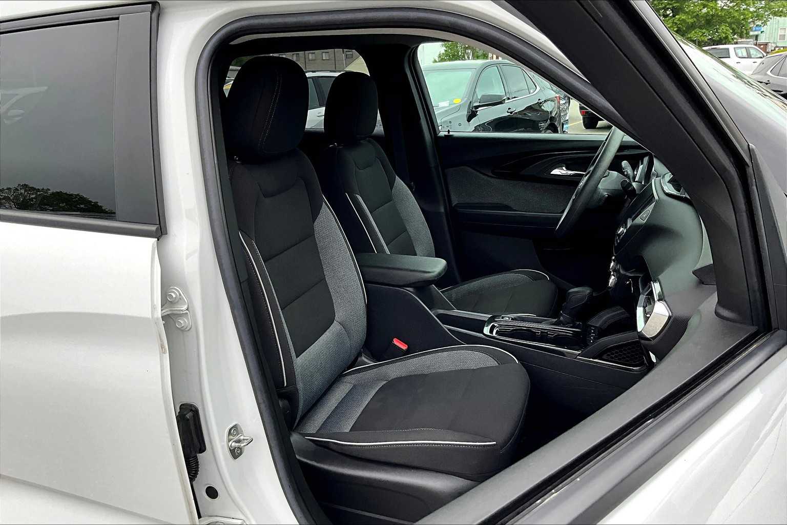2023 Chevrolet TrailBlazer LT - Photo 11