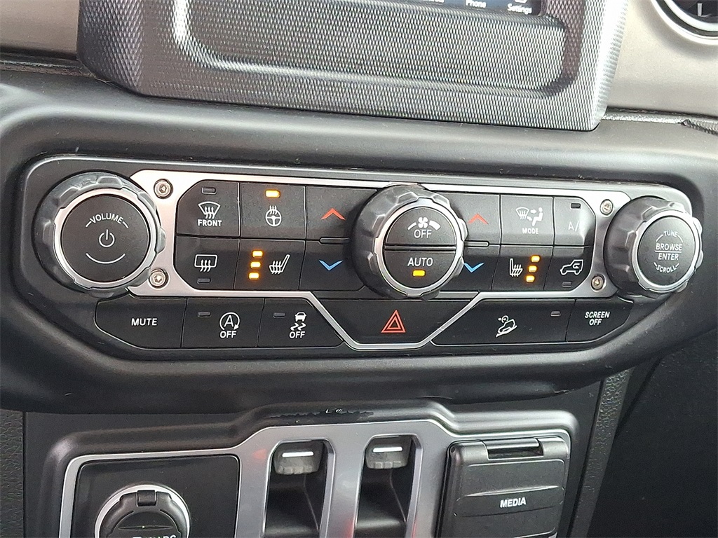 2020 Jeep Wrangler Sport S - Photo 16