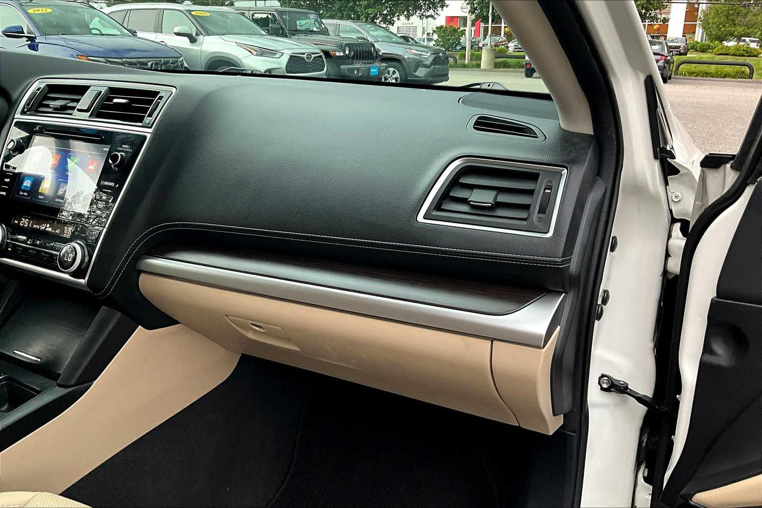 2018 Subaru Legacy Limited - Photo 13