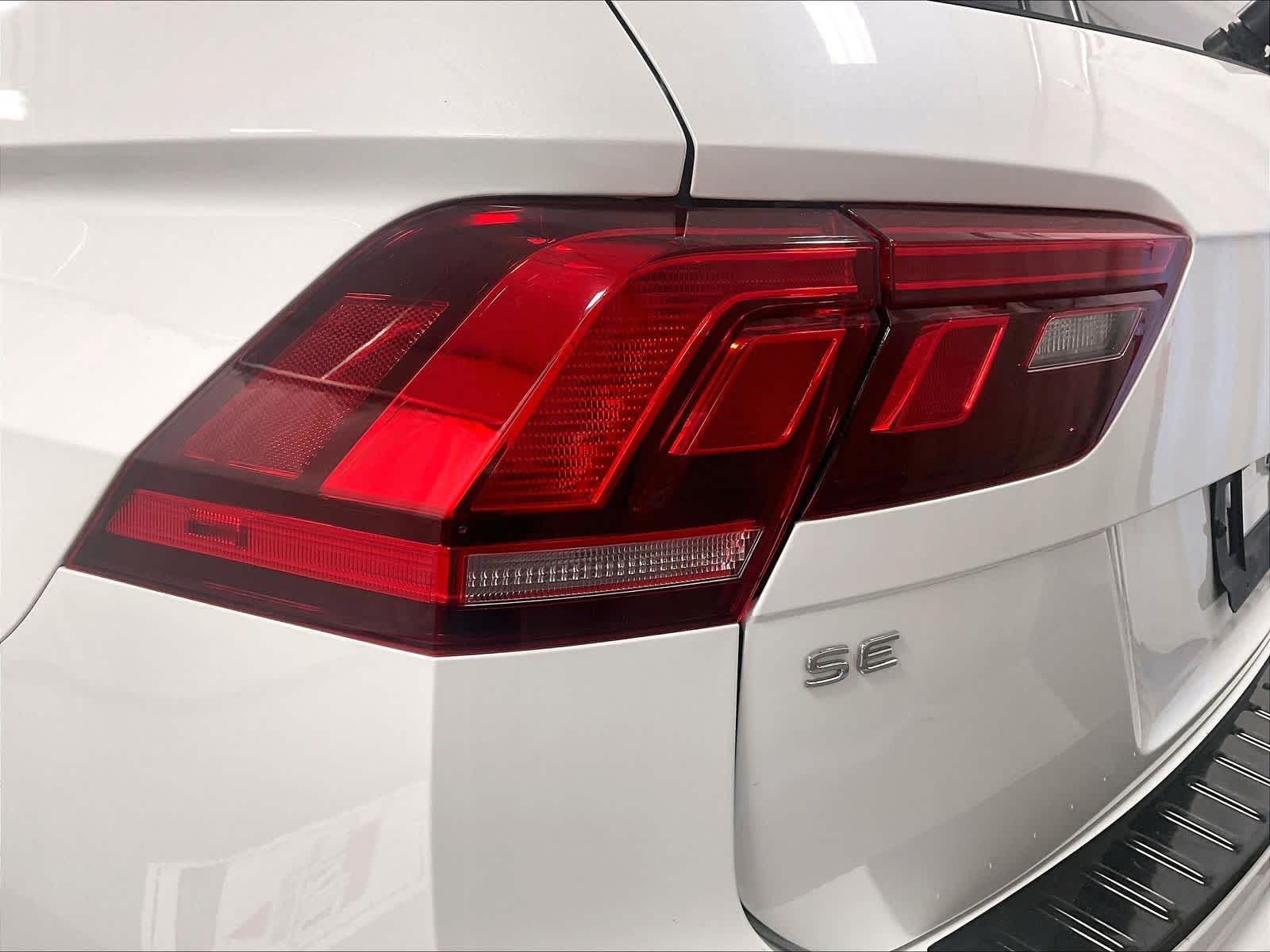 2023 Volkswagen Tiguan SE R-Line Black - Photo 35