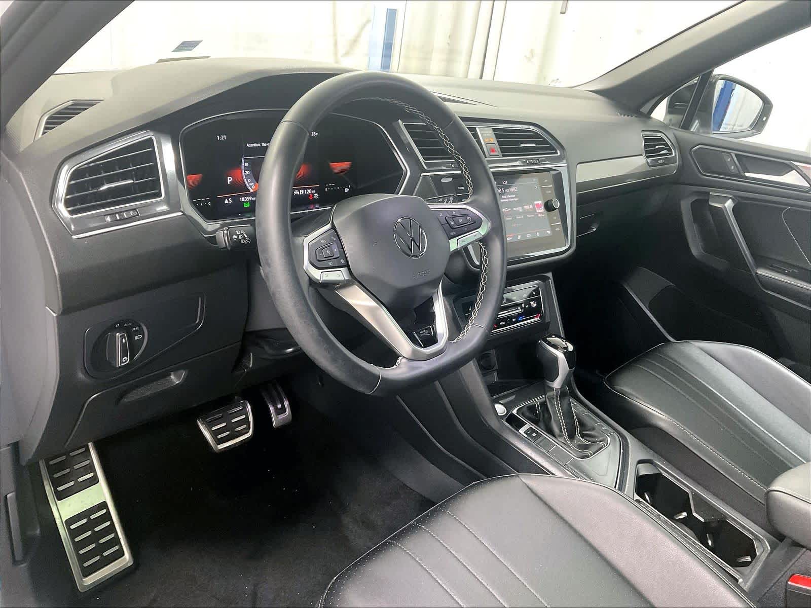 2023 Volkswagen Tiguan SE R-Line Black - Photo 8