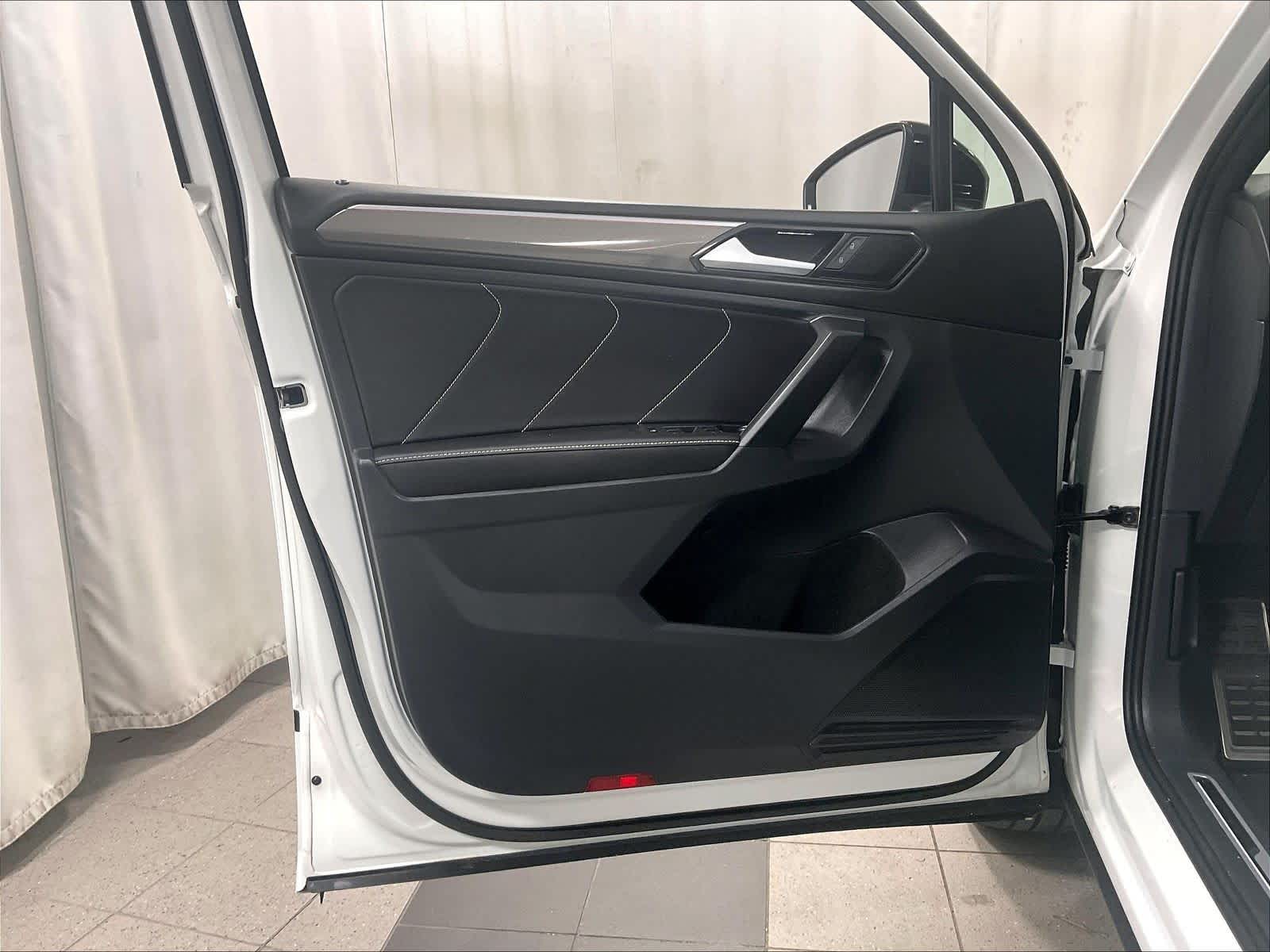 2023 Volkswagen Tiguan SE R-Line Black - Photo 9