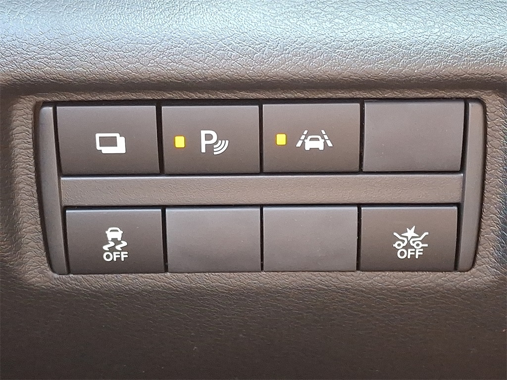 2025 Nissan Versa 1.6 S - Photo 16