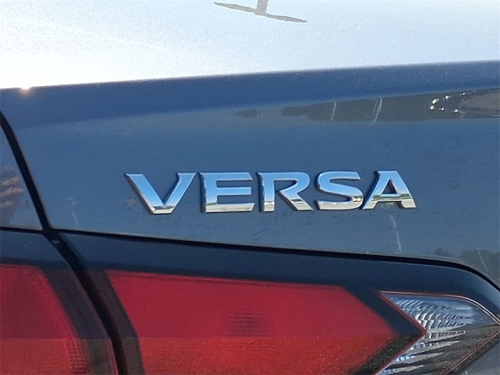 2025 Nissan Versa 1.6 S - Photo 19