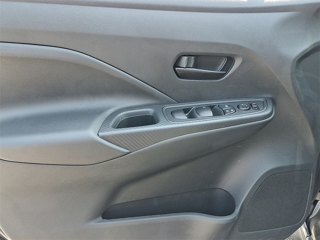 2025 Nissan Versa 1.6 S - Photo 8