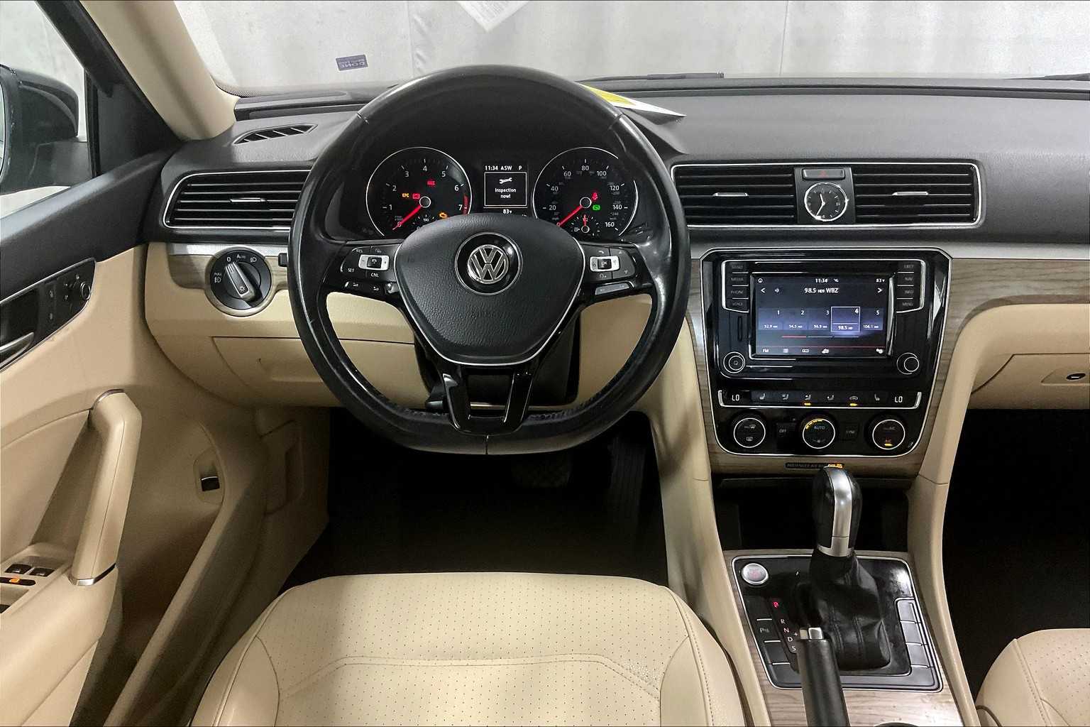 2017 Volkswagen Passat 1.8T SE w/Technology - Photo 17