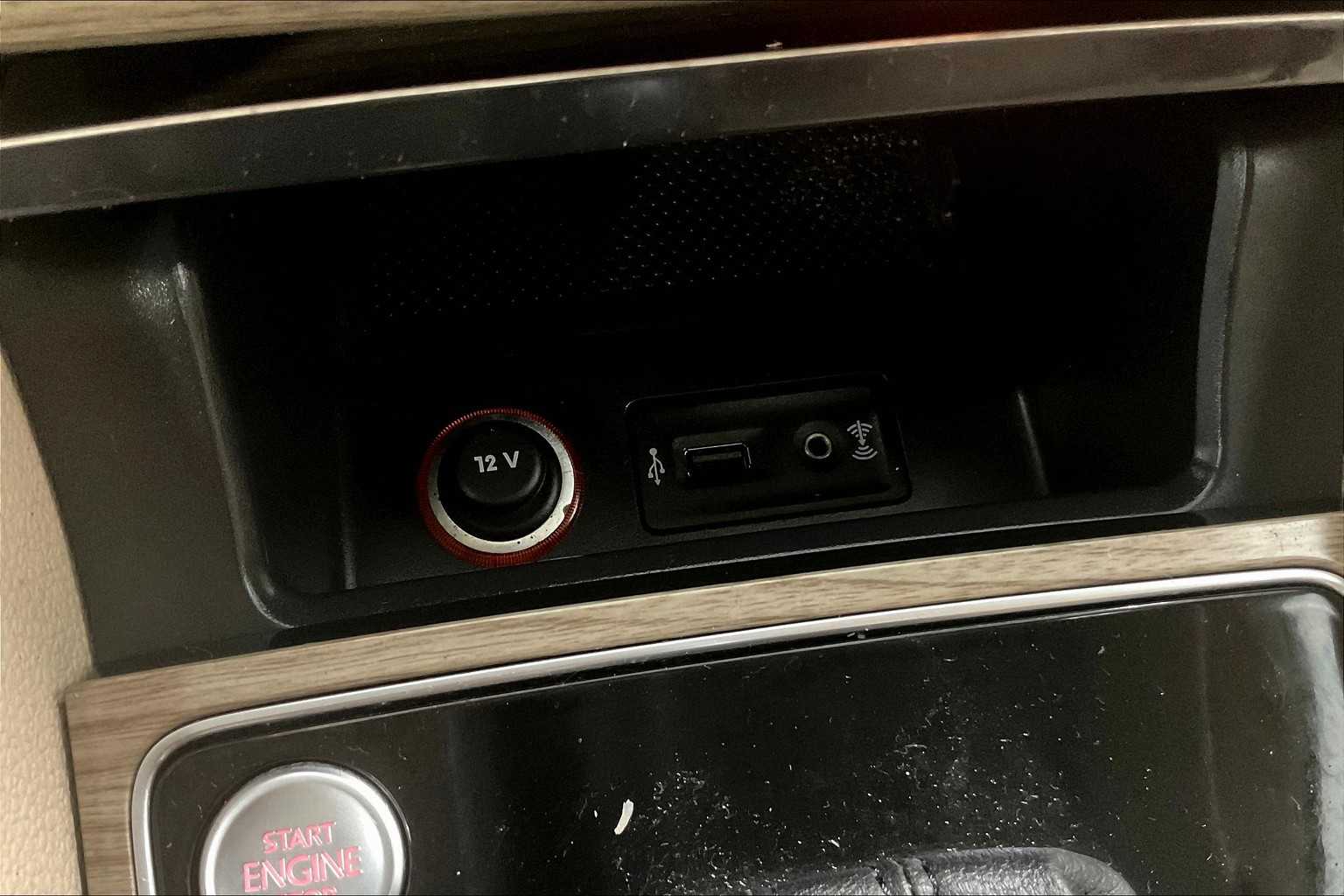 2017 Volkswagen Passat 1.8T SE w/Technology - Photo 27