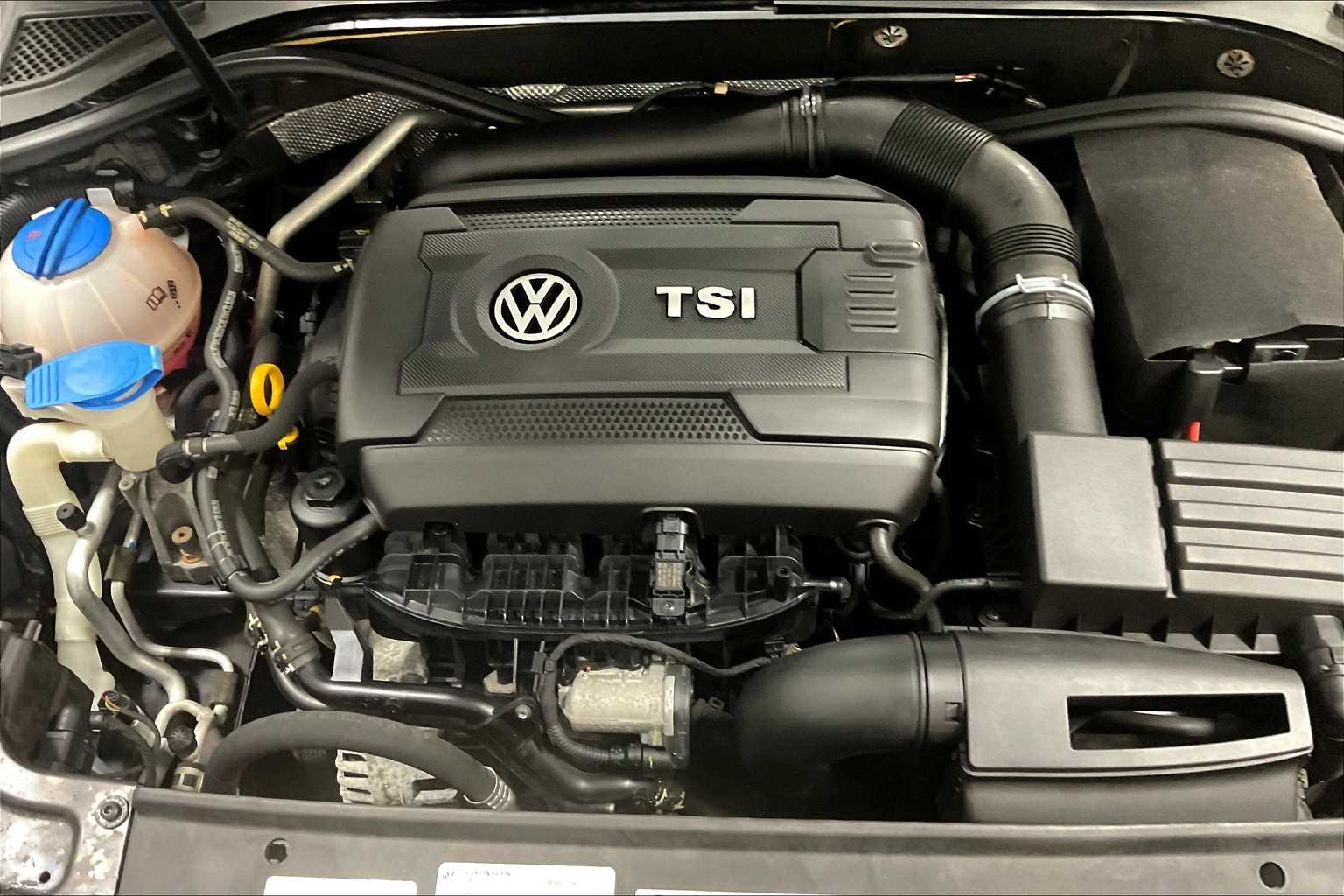 2017 Volkswagen Passat 1.8T SE w/Technology - Photo 35