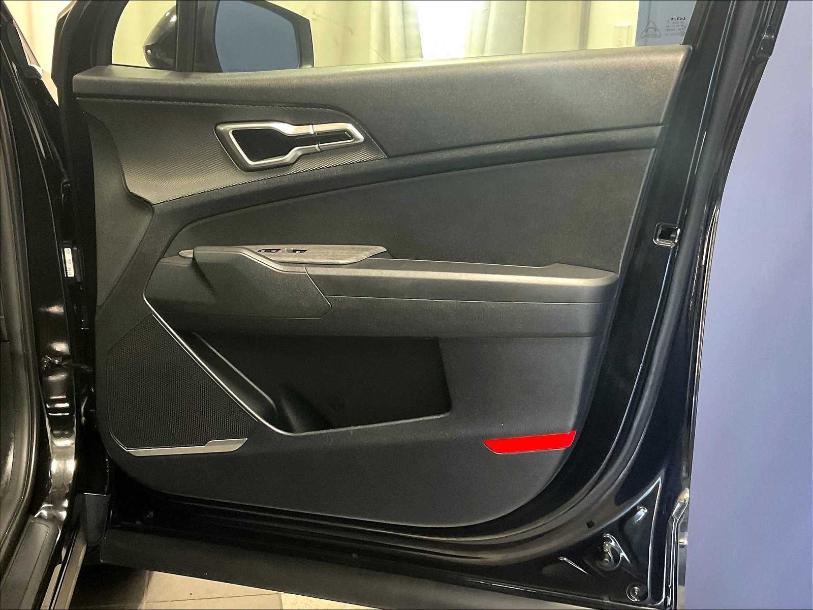 2023 Kia Sportage LX - Photo 12