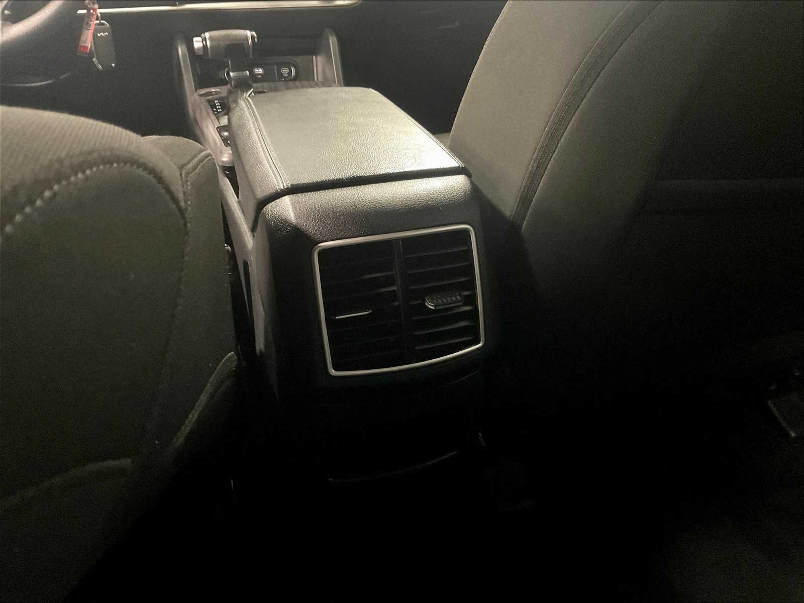 2023 Kia Sportage LX - Photo 27