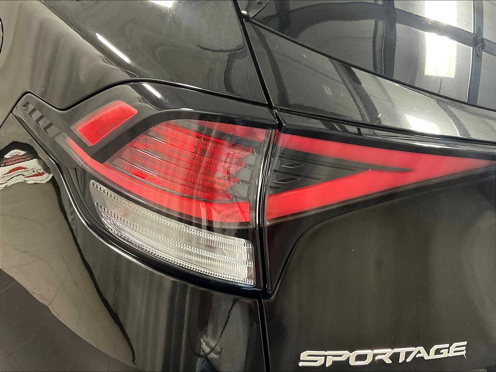 2023 Kia Sportage LX - Photo 33
