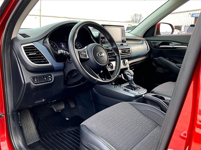 2021 Kia Seltos S - Photo 8