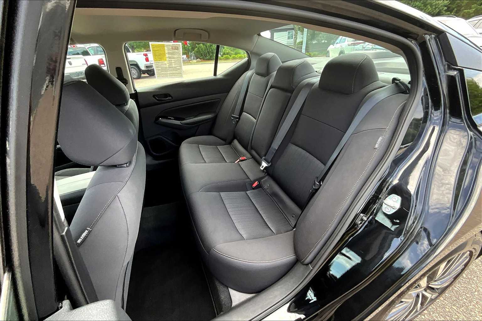 2023 Nissan Altima 2.5 SV - Photo 15