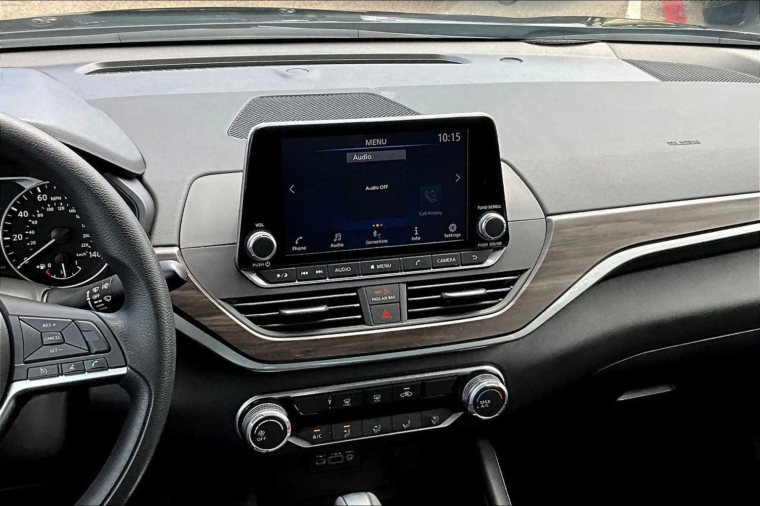 2023 Nissan Altima 2.5 SV - Photo 18