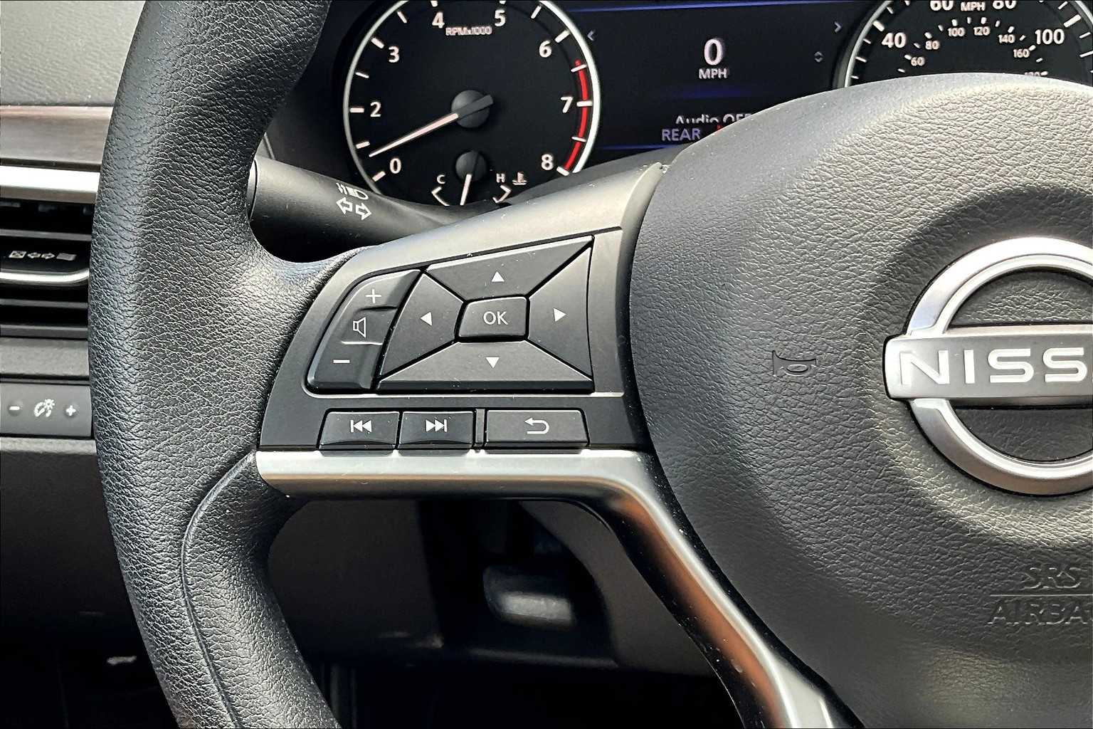2023 Nissan Altima 2.5 SV - Photo 22