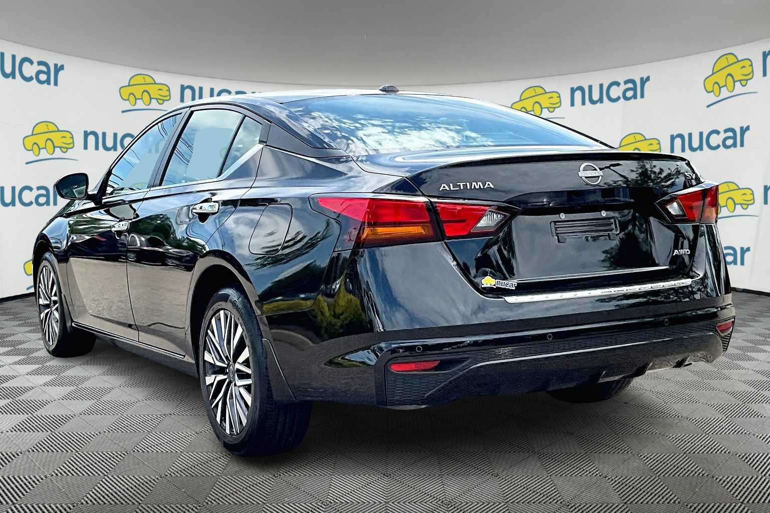 2023 Nissan Altima 2.5 SV - Photo 4