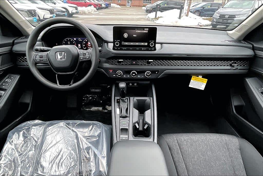 2025 Honda Accord SE - Photo 12